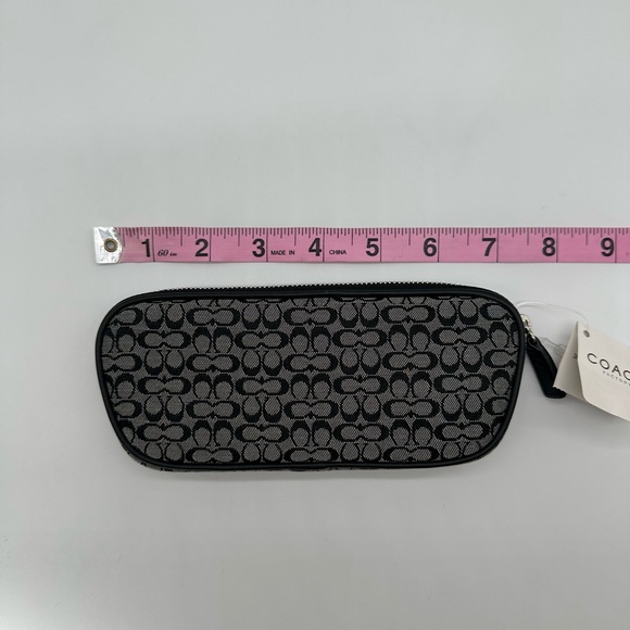 Coach • Signature Eyeglass Case - Picture 7 of 9